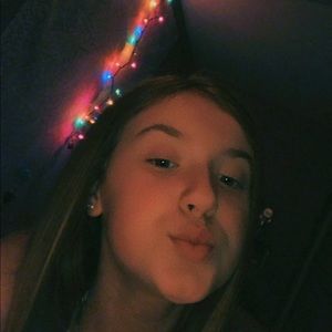 Meet your Posher, Lydia